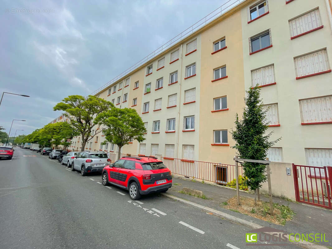 Appartement à BAGNEUX