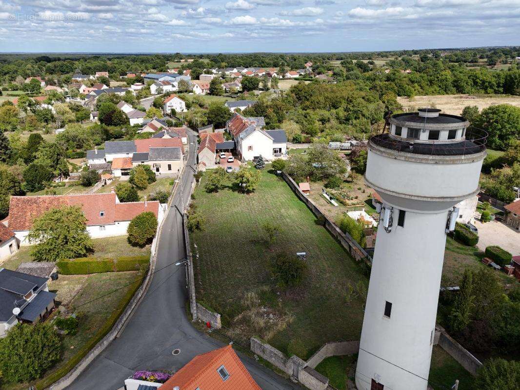 Terrain à LE PECHEREAU