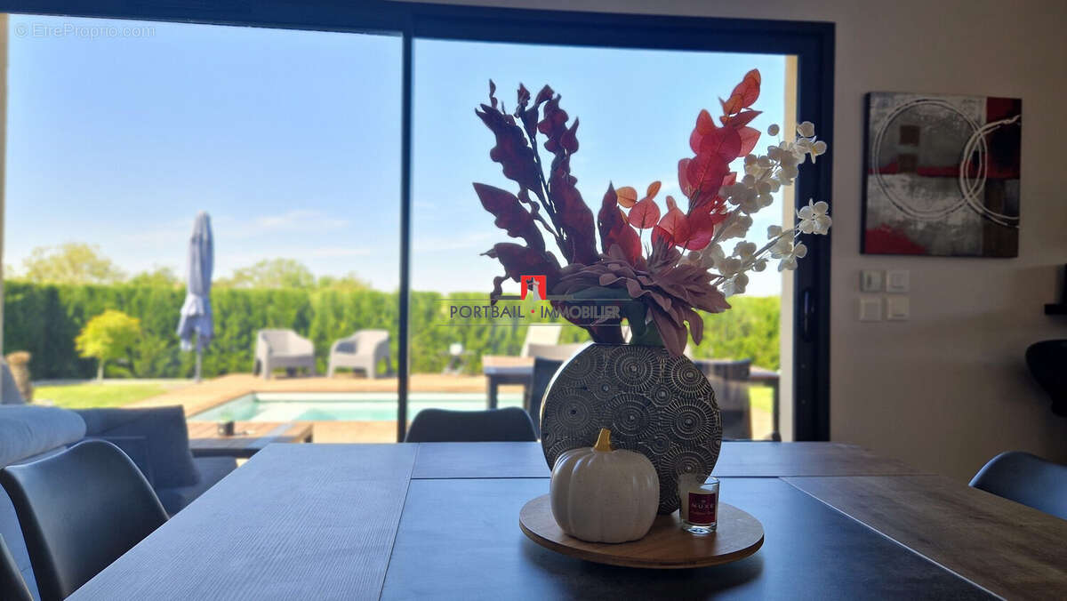 Maison à CUBZAC-LES-PONTS