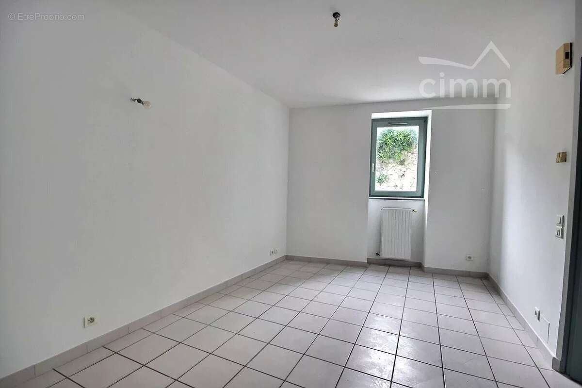 Appartement à CRUAS