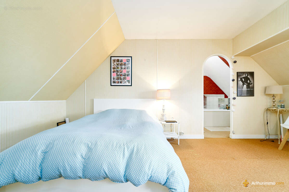 Maison à NEUILLY-SAINT-FRONT