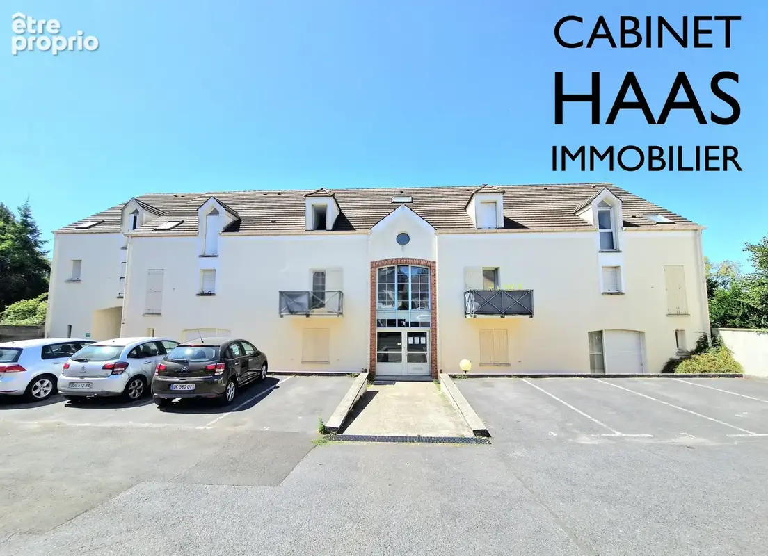 Immeuble - Appartement à CHALIFERT
