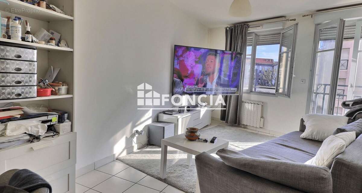 Appartement à SAINT-ETIENNE