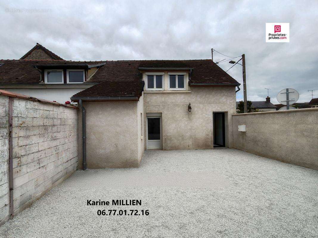 Maison à LA MADELEINE-DE-NONANCOURT