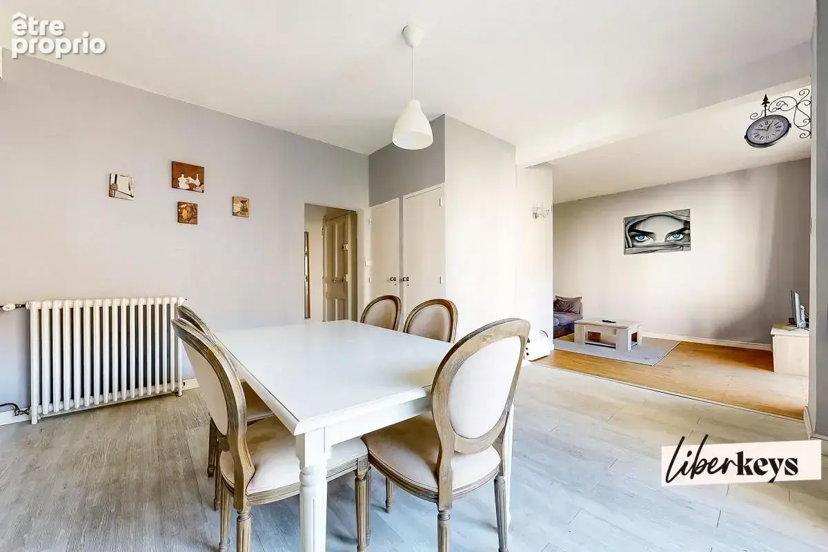 Nantes centre – 85 m², séjour de 32 m², extérieur et garage - photo 10