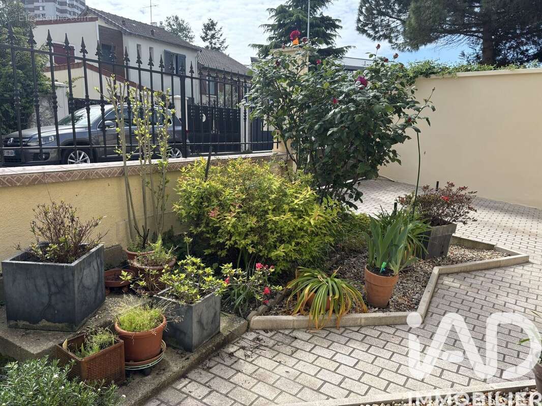 Photo 3 - Maison à NANTERRE