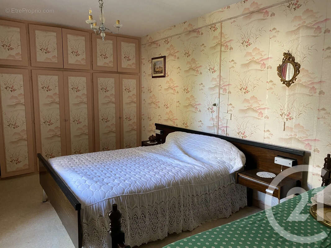 Maison 4 pièces 105 m² à vendre à Sury-En-Vaux (18300) - photo 9