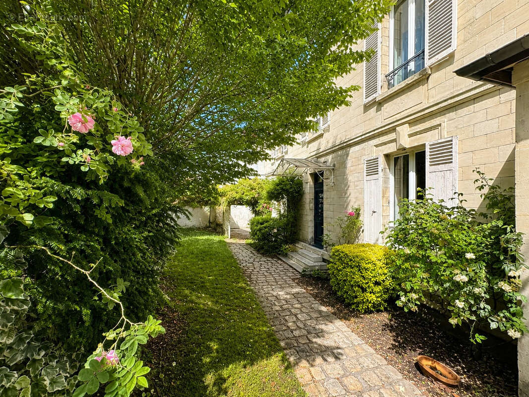 Maison à CHANTILLY