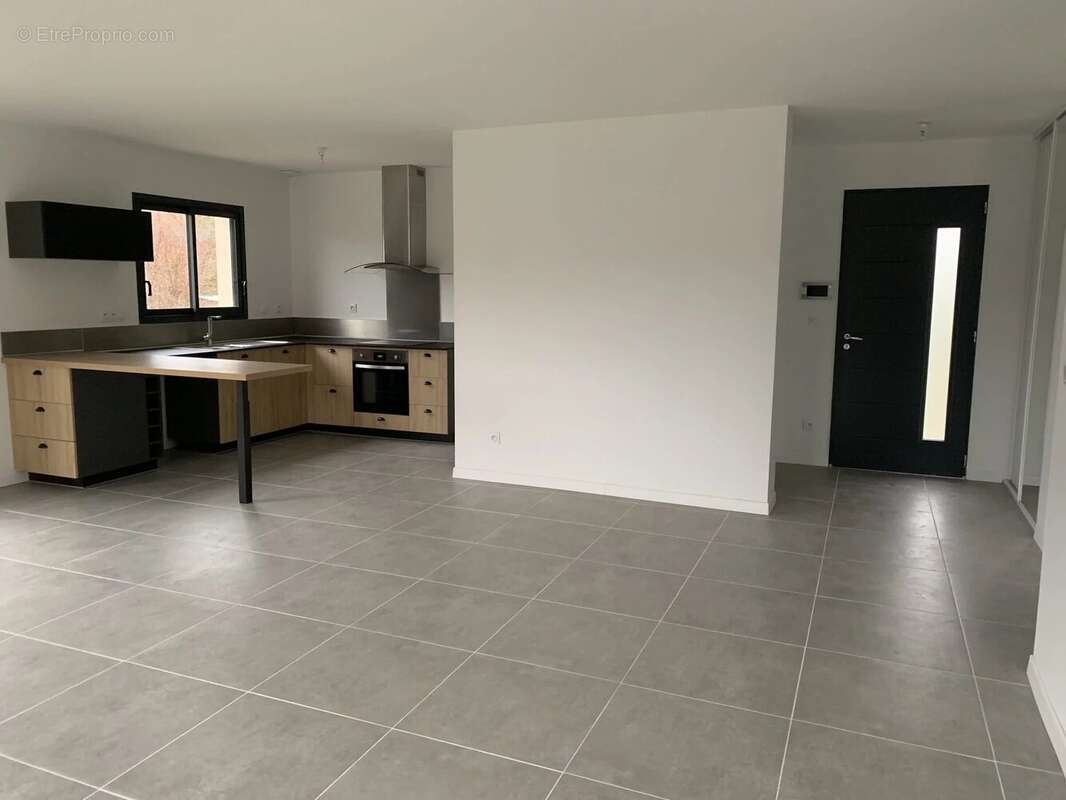 Maison à SAINT-JEAN-DE-VERGES