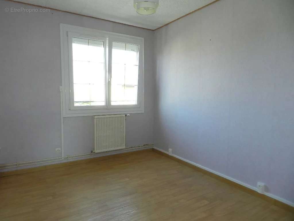 Maison à SAINT-PIERRE-SUR-DIVES