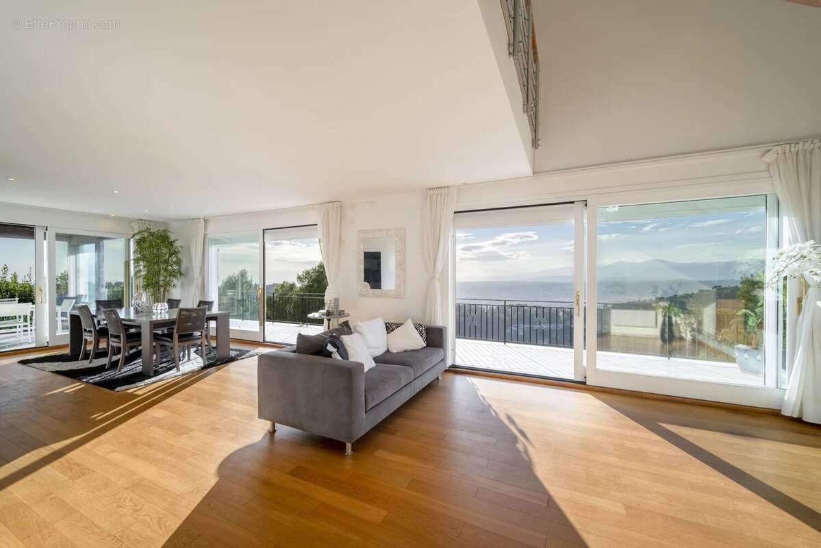 Mont leuze – villa 308 m² sur terrain de 2 550 m² – vue panoramique mer & montagnes - photo 2