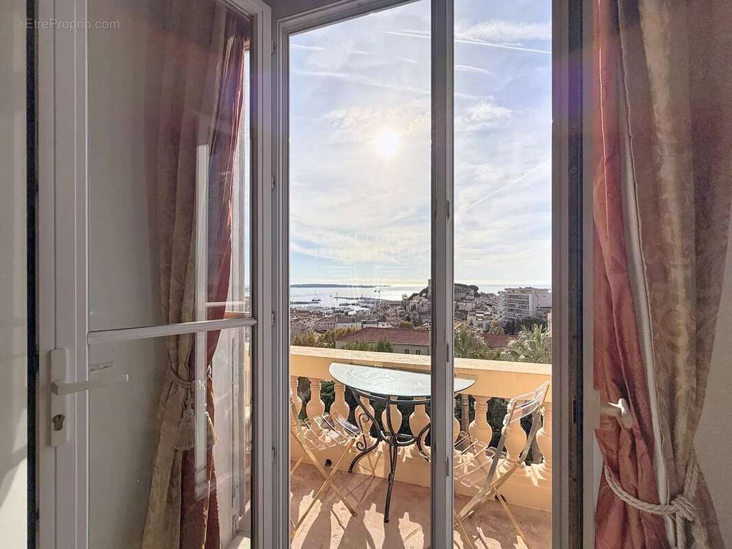 Appartement à CANNES