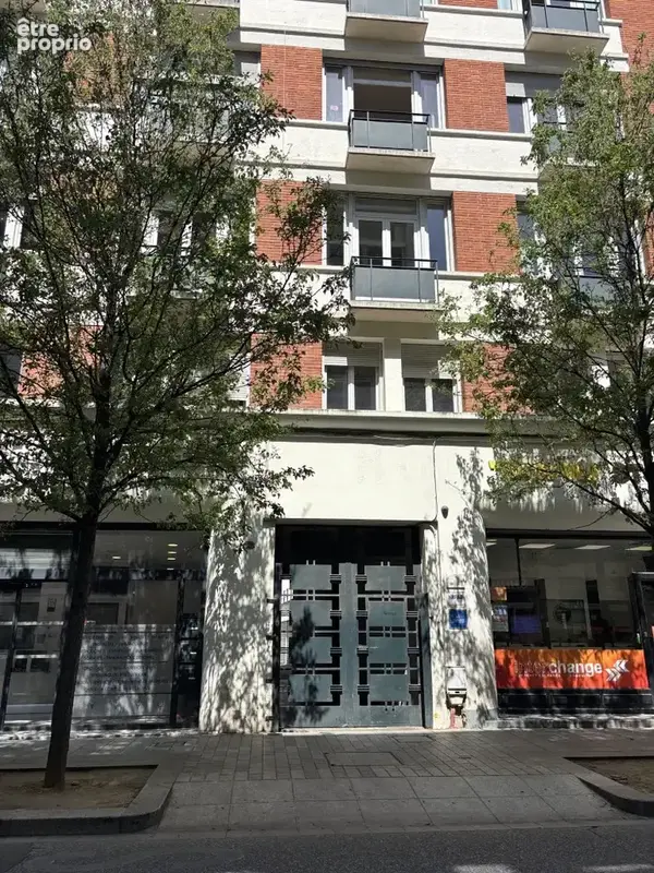 TOULOUSE BAYARD local professionnel 174 m2+grenier - photo 1