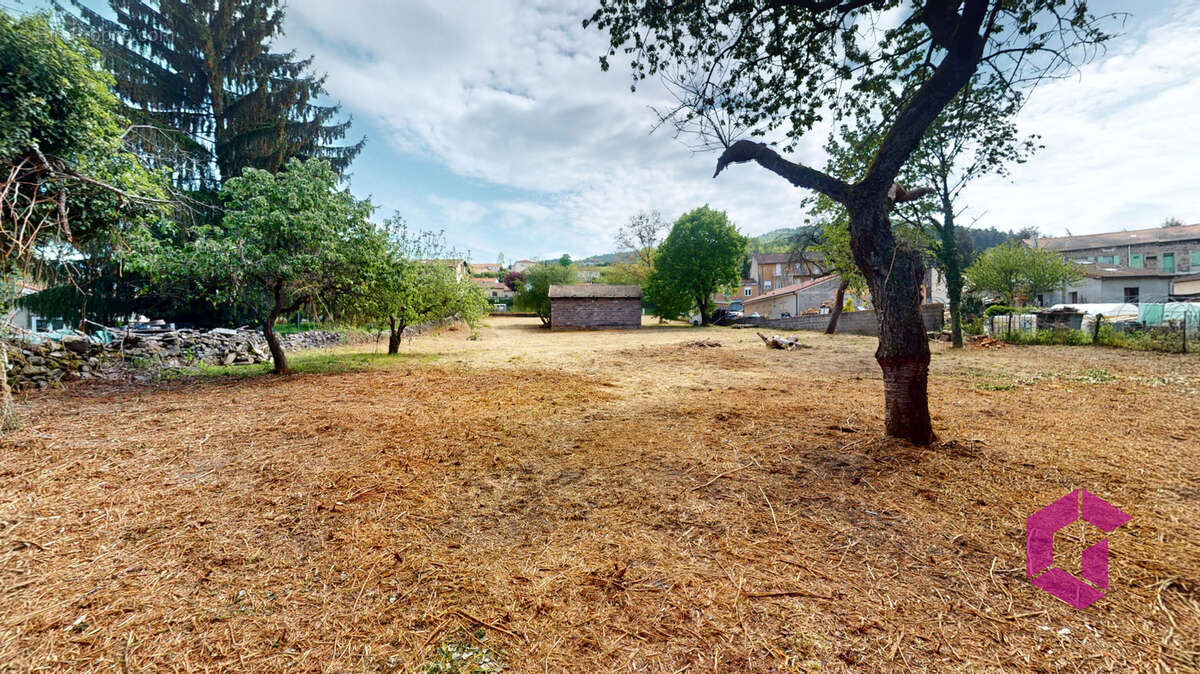 Terrain plat de 2 415m2 a gaffard - photo 4