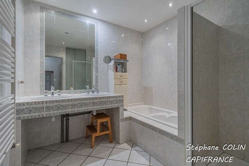 Maison à SAINT-QUENTIN-SUR-ISERE