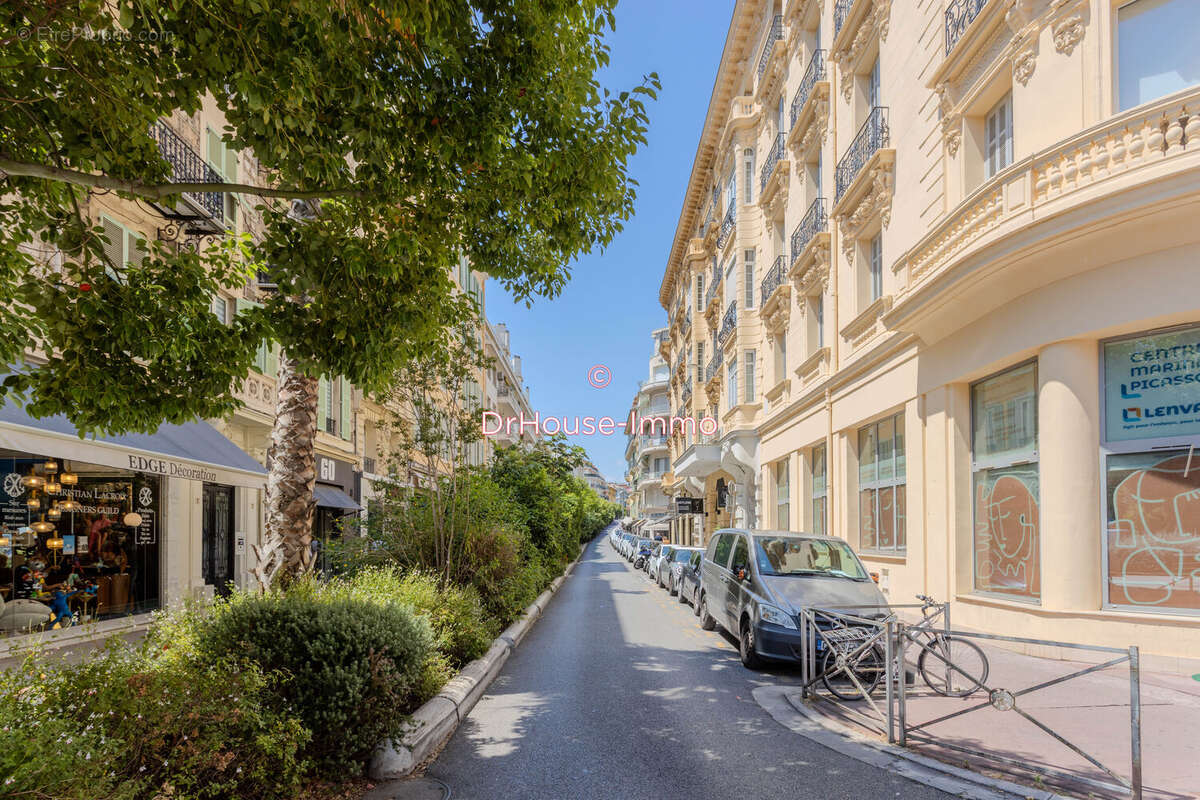 Appartement 77 m² à Nice  - photo 2