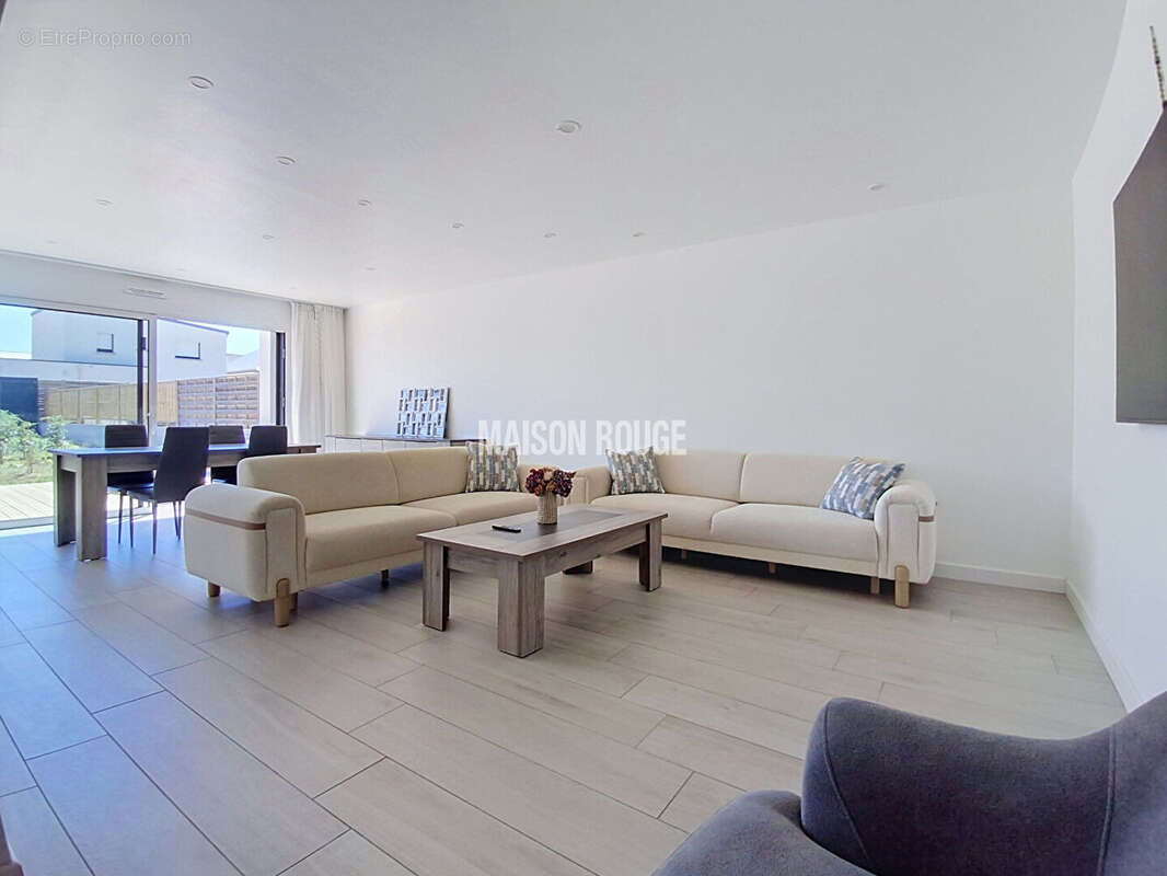 Une maison contemporaine d'exception, entre confort, élégance et sérénité - 2023 - Coup de coeur assuré - PLOUFRAGAN - photo 4