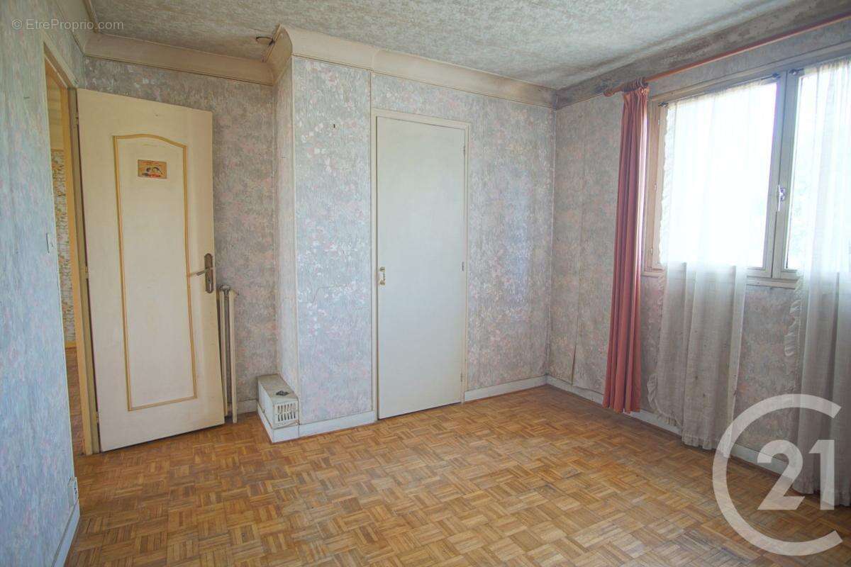 Maison à CHOISY-LE-ROI