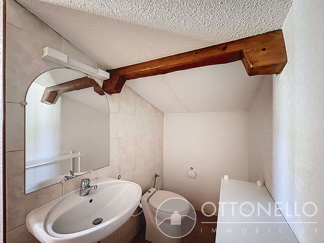 Maison à ROQUEBRUNE-SUR-ARGENS