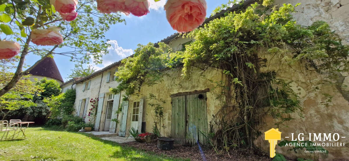 Maison à SAINT-FORT-SUR-GIRONDE