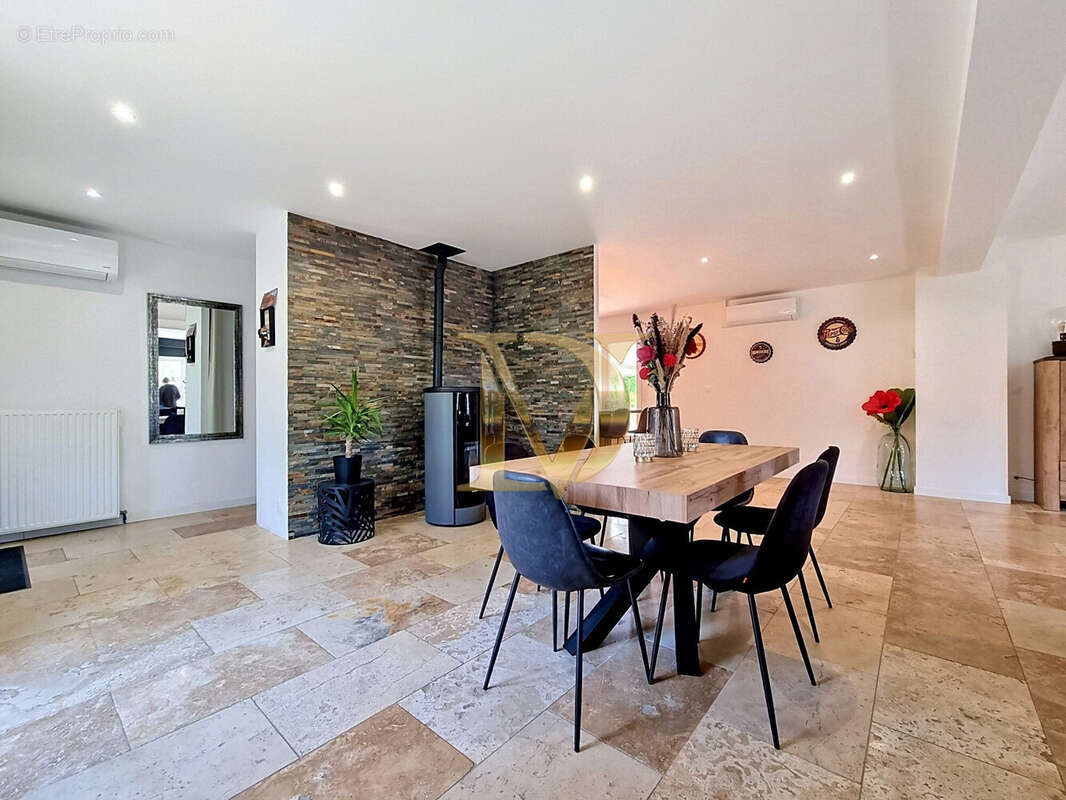 Maison 134 m² à Saint-Georges-Sur-Cher  - photo 8