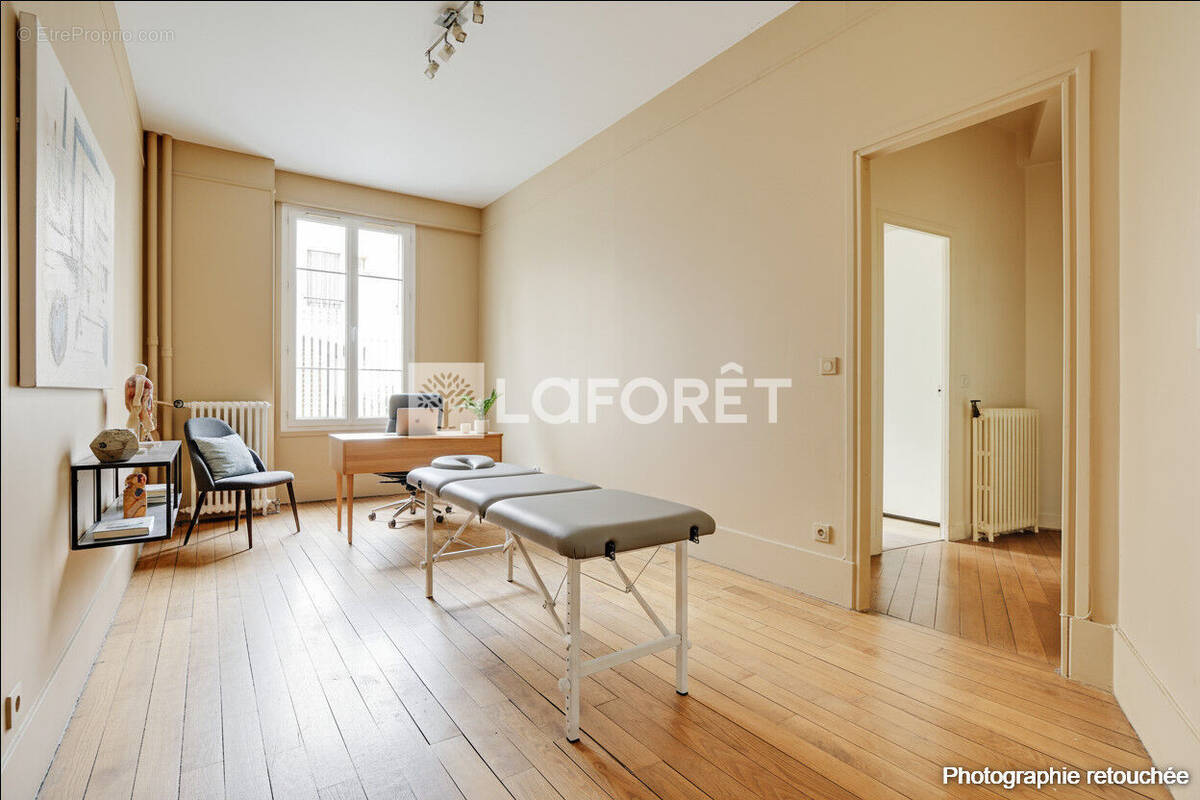 Appartement à PARIS-15E