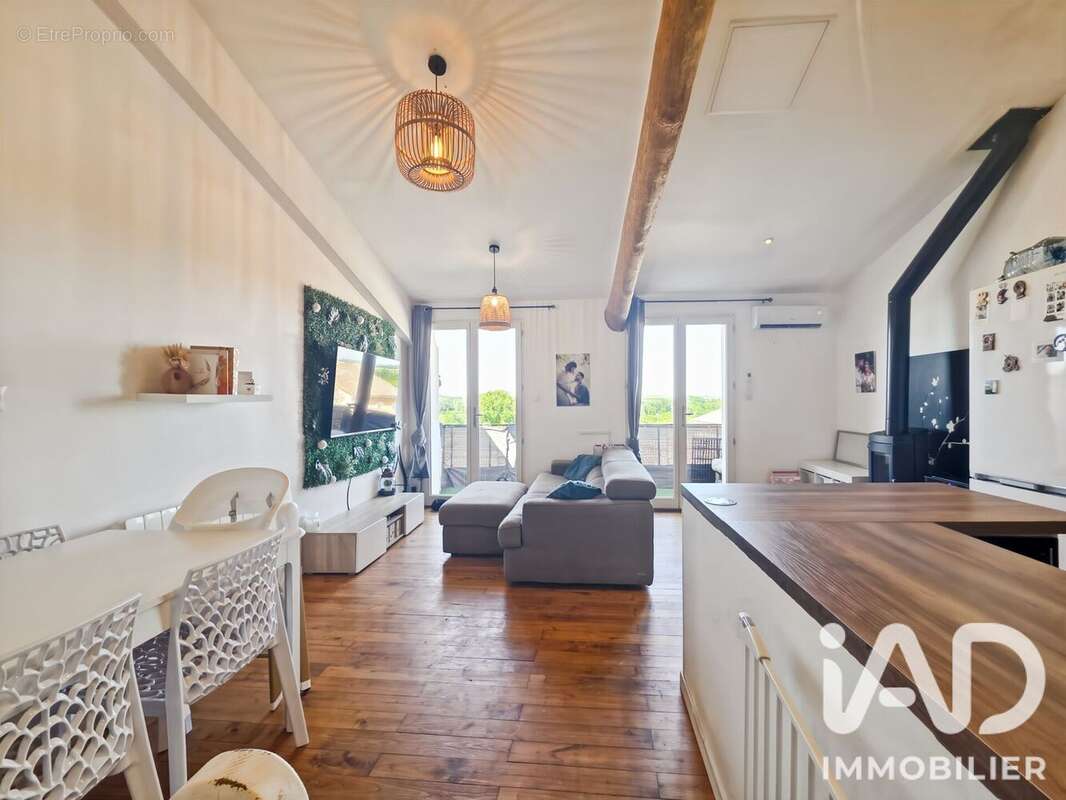Maison 93 m² à Montblanc  - photo 5
