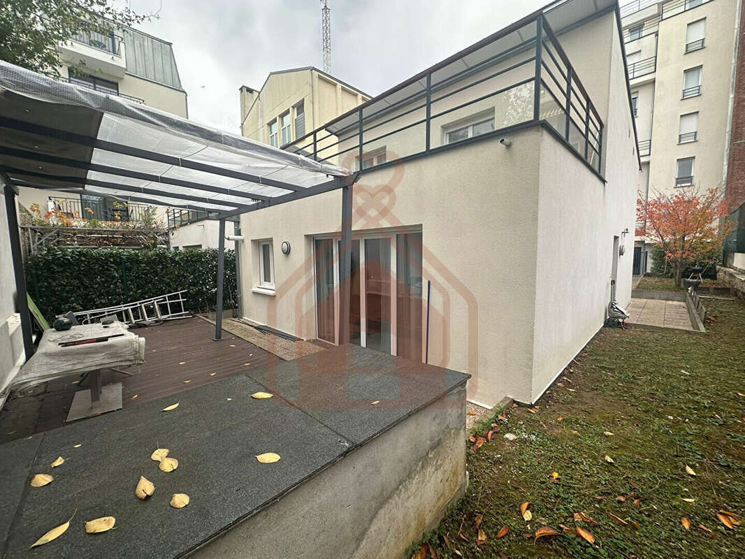 Maison à LE KREMLIN-BICETRE
