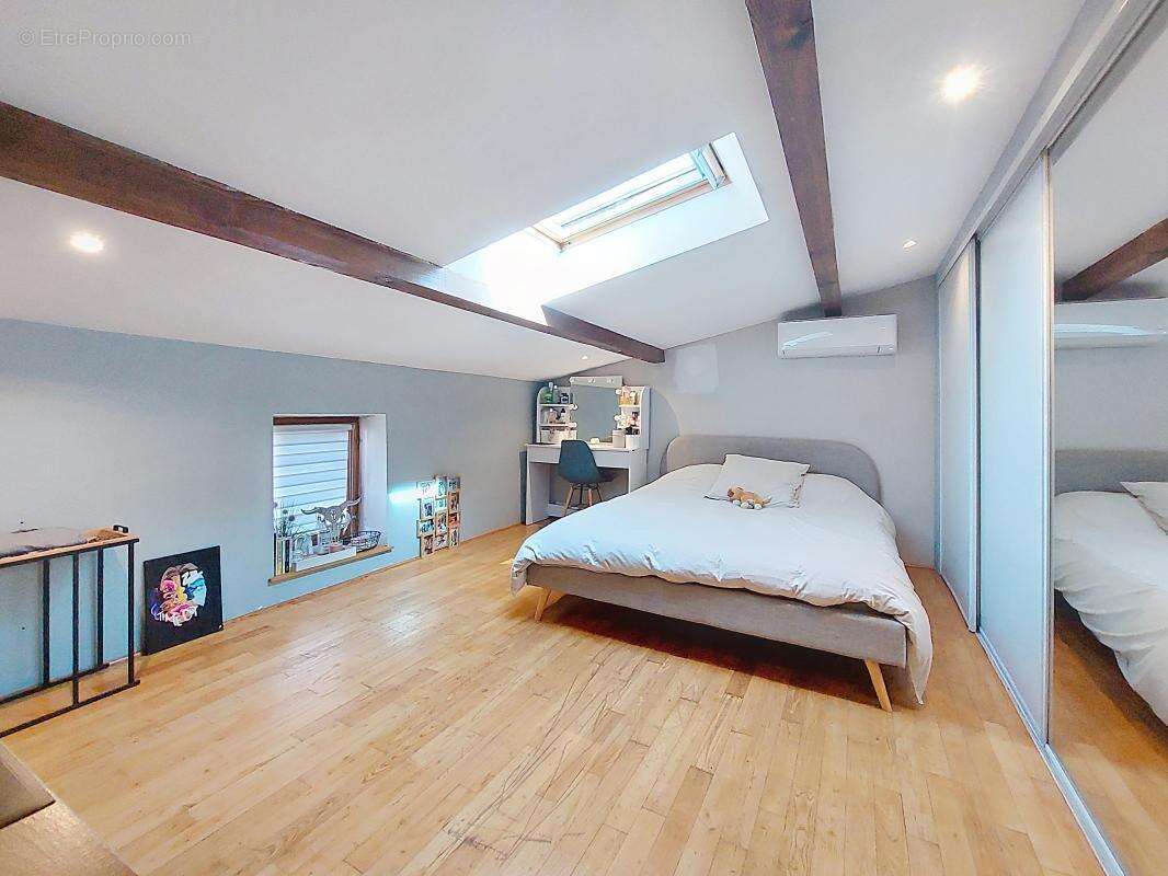 Maison à FRANCHEVILLE