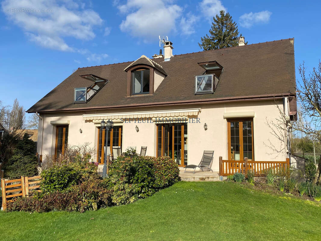 Maison à ARNOUVILLE-LES-MANTES
