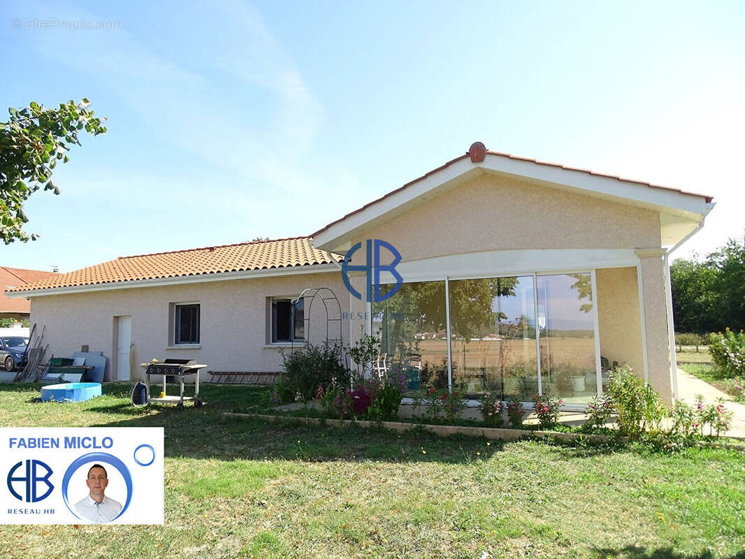 Maison à BEAUREPAIRE