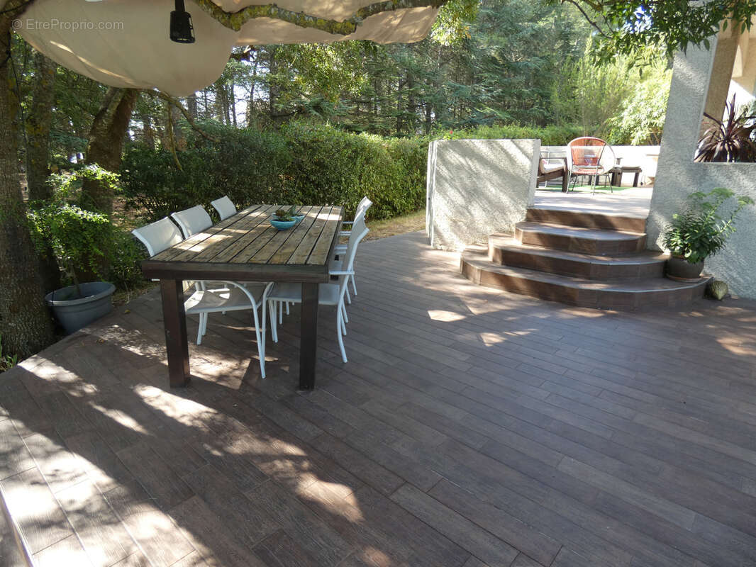 Maison à VILLEMOUSTAUSSOU