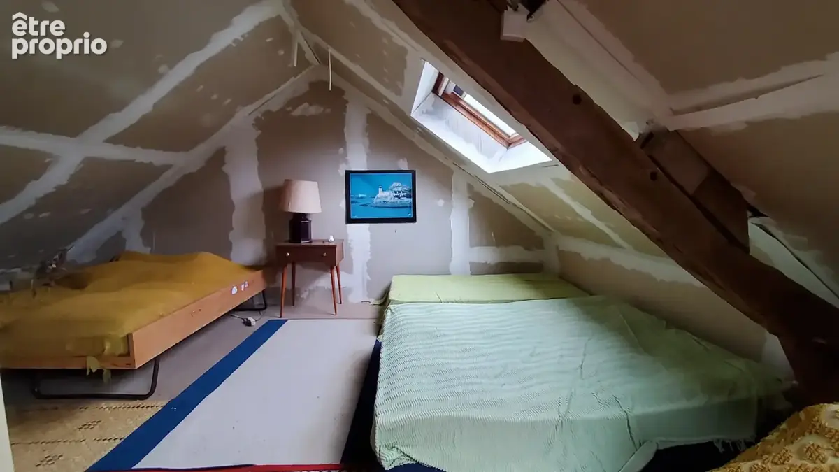 A VENDRE - Longère à rénover 110m2 - 5 pièces - 3 chambres - DERVAL - photo 5