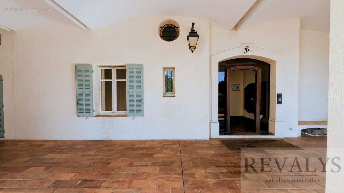 Appartement à LE CANNET