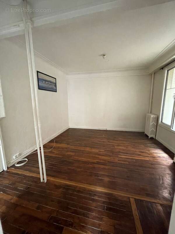 Appartement à PARIS-20E