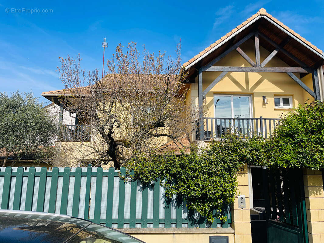 Maison à BEZONS