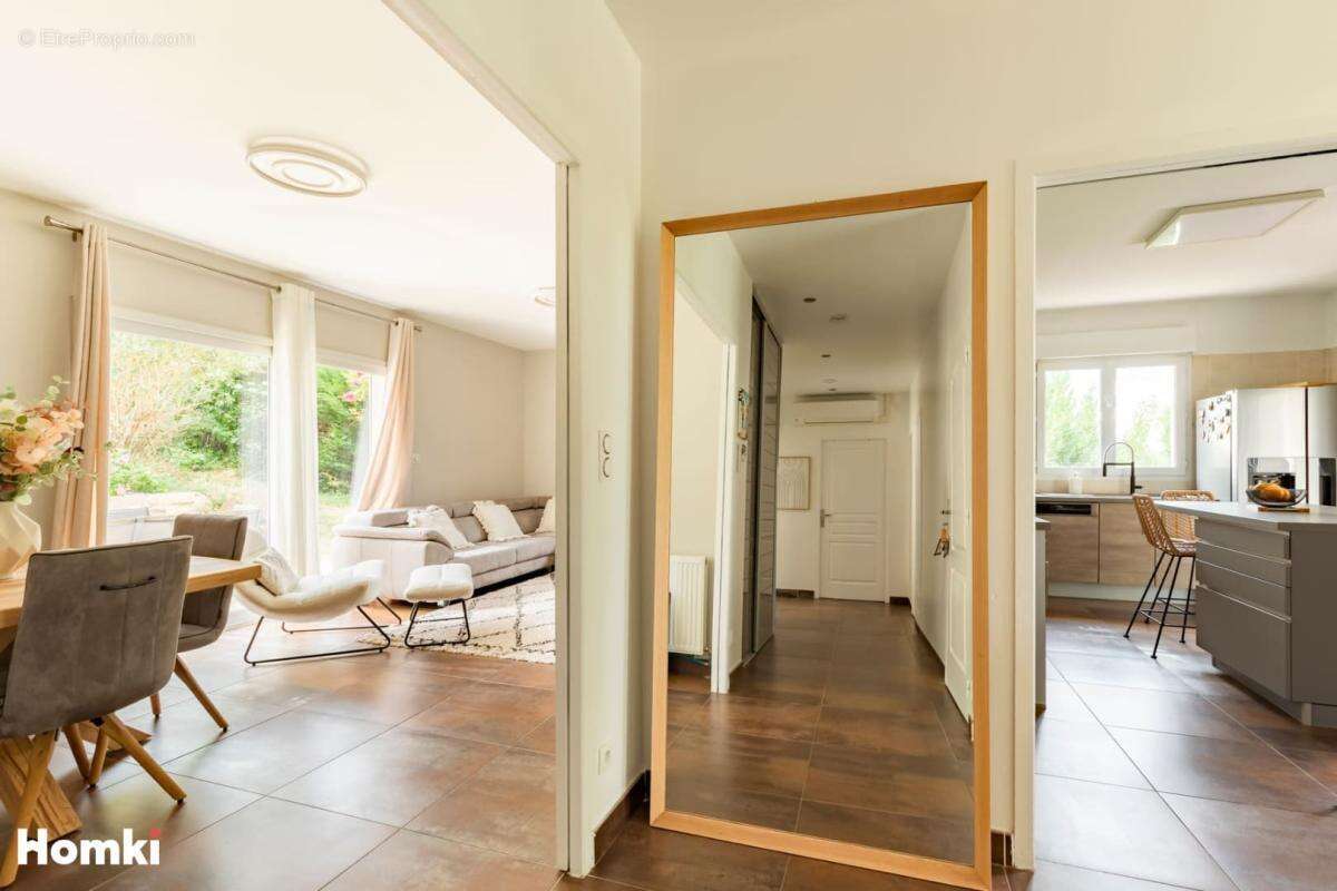 Villa T5 de 102 m² avec sous-sol complet à Cunac - photo 10