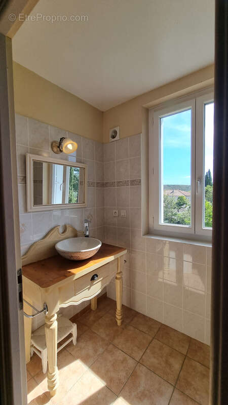 Maison à VILLENEUVE-DE-BERG