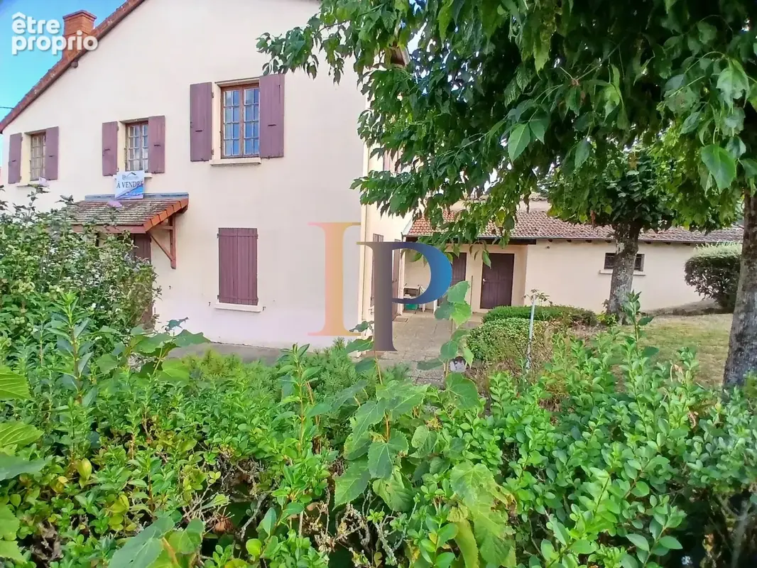 Photo Maison à Charlieu au prix de 159 000€