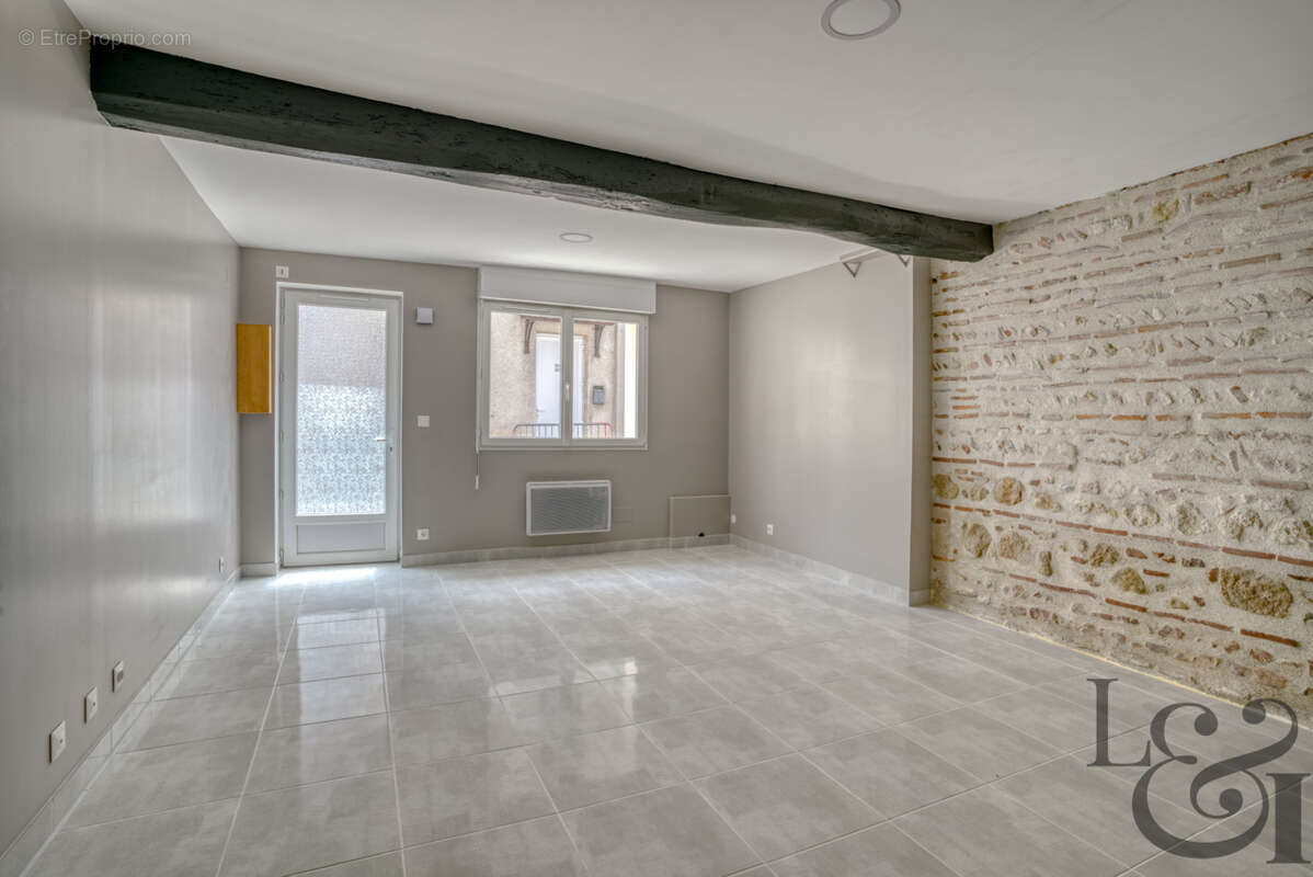 Maison à SAINTE-LIVRADE-SUR-LOT