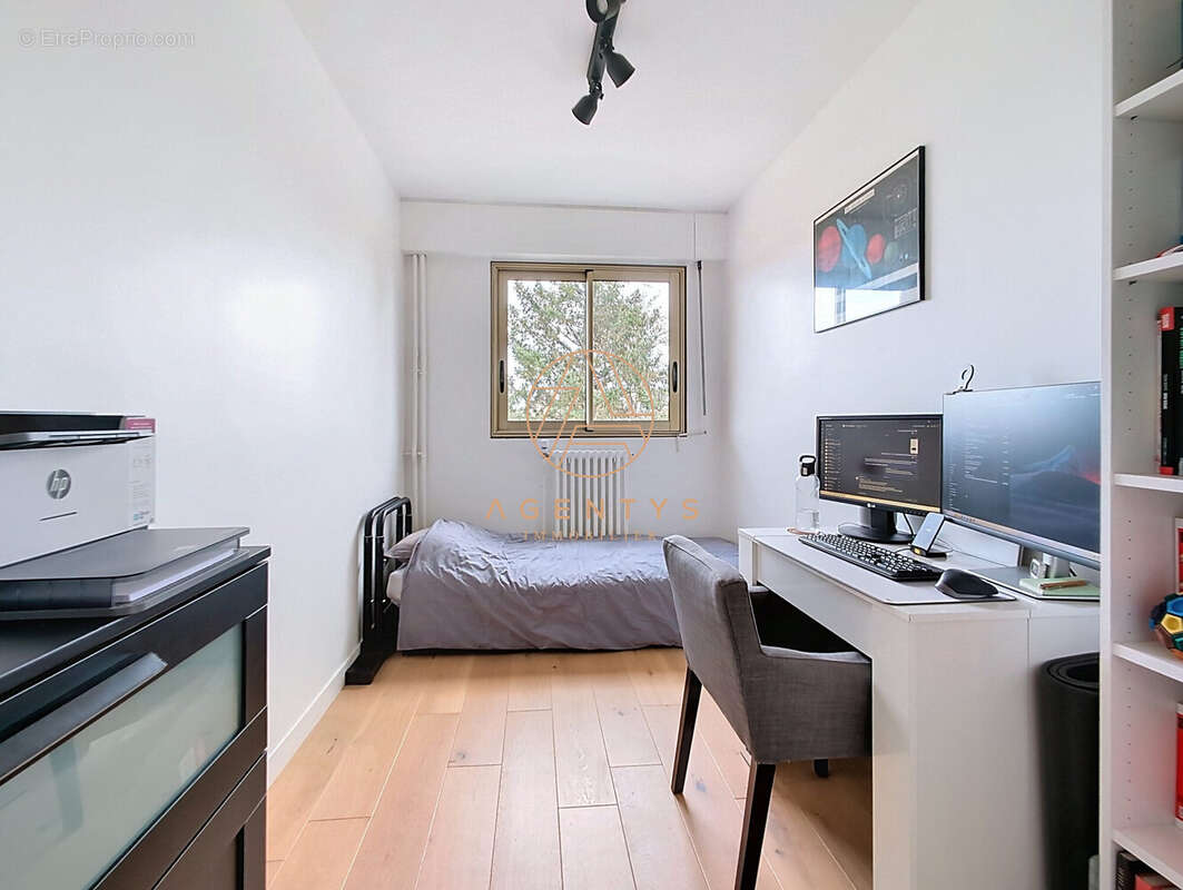 Appartement à SAINT-MAUR-DES-FOSSES