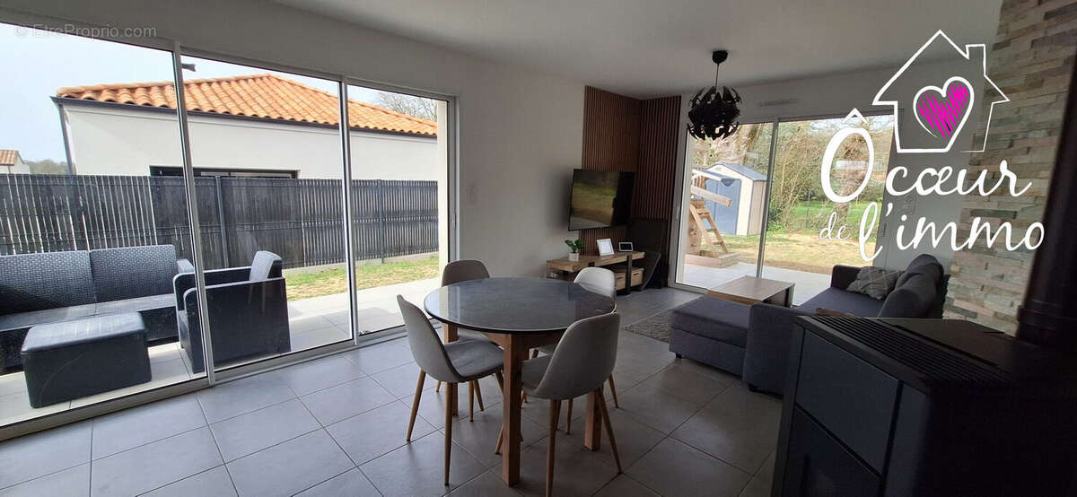 Maison à LA CHAIZE-LE-VICOMTE