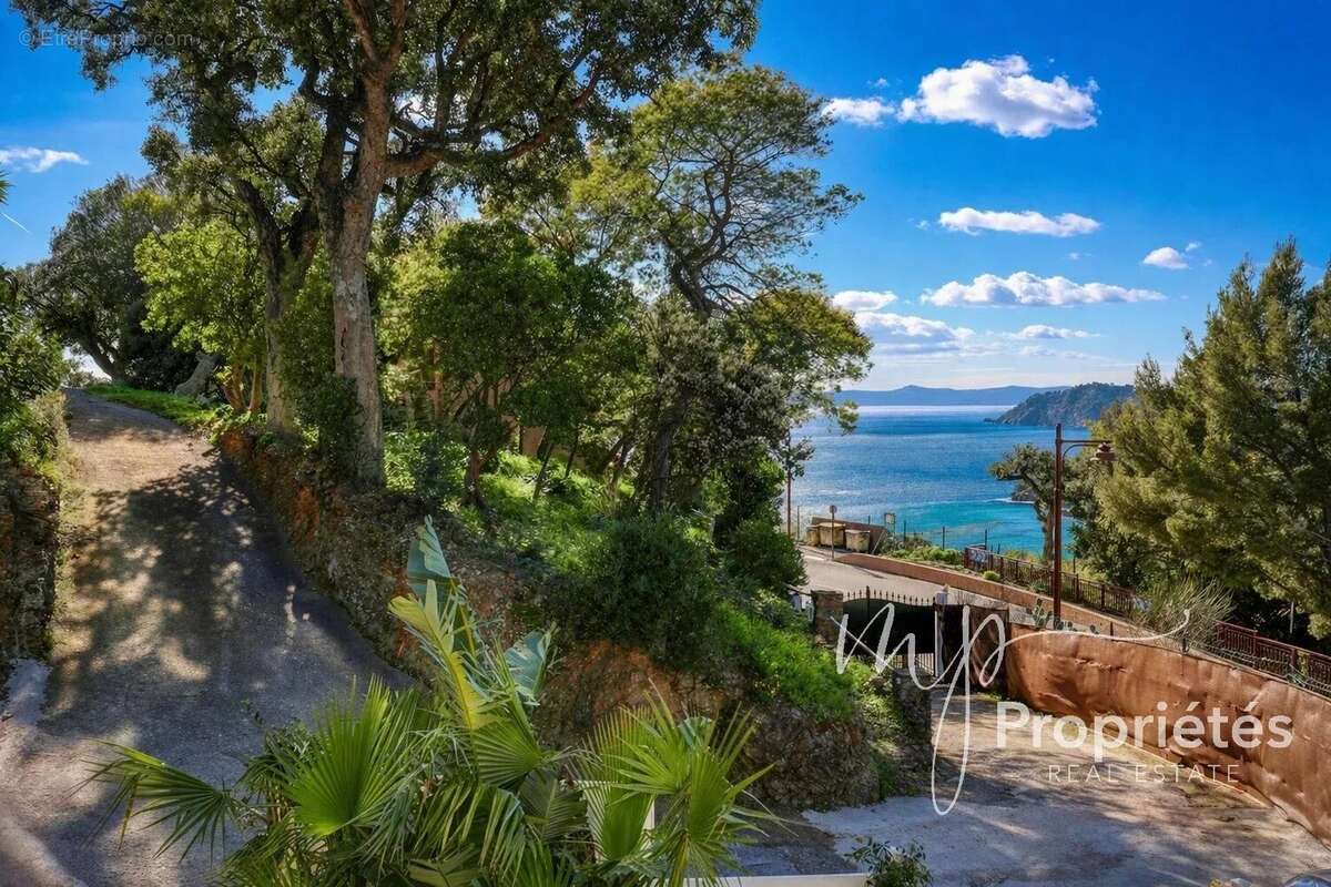 Maison à RAYOL-CANADEL-SUR-MER