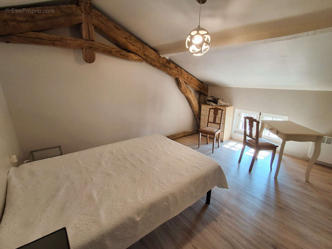 Maison à CASTELSAGRAT