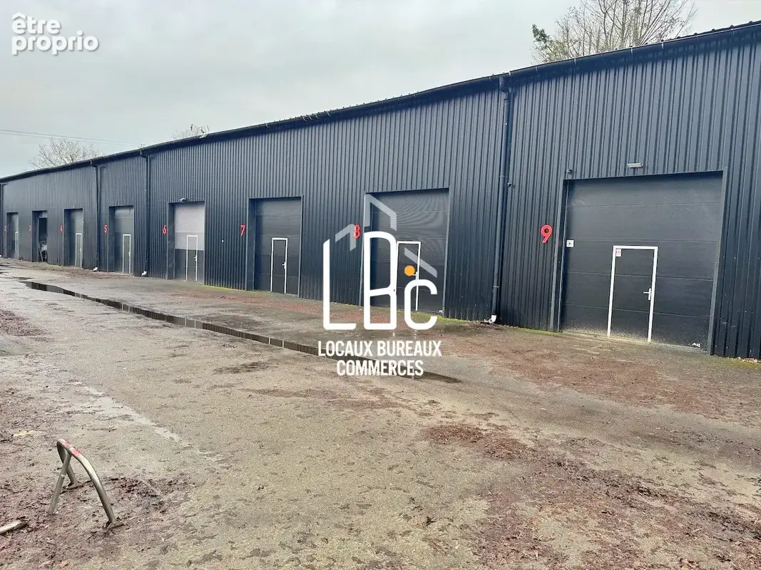 Commerce 290 m² à vendre à Suce-Sur-Erdre (44240) - photo 1