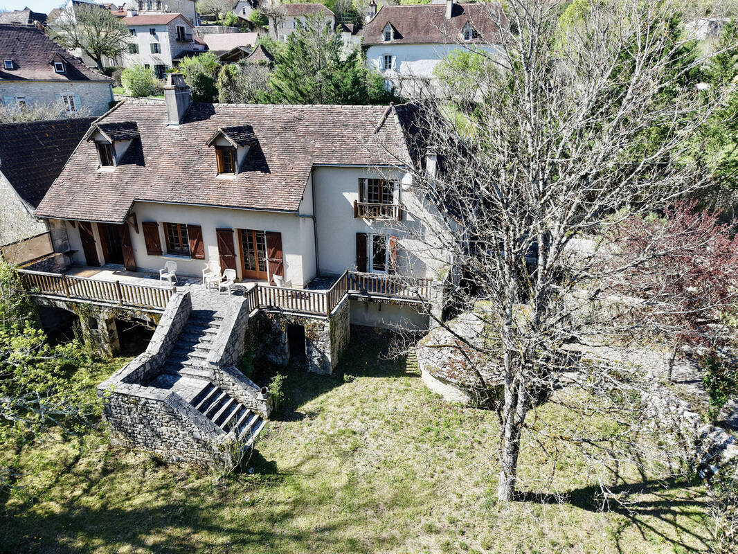 Maison à SAULIAC-SUR-CELE