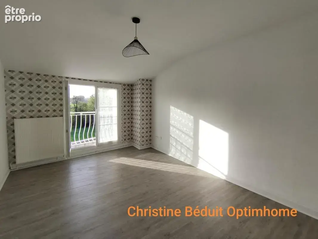 SAINT FRONT en Charente, maison 90 m², rénovée 3 chambres, abri pour voiture et terrain 1017 m² - photo 4