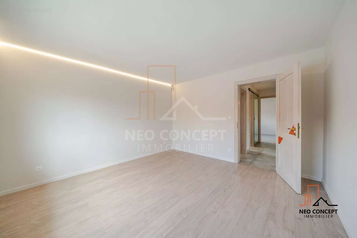 * GEUDERTHEIM - Très beau 3/4 pièces dans une petite copropriété de 3 logements, refait à neuf !! * - photo 10