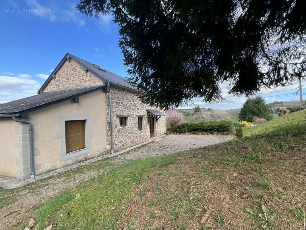 Maison à MOUX-EN-MORVAN