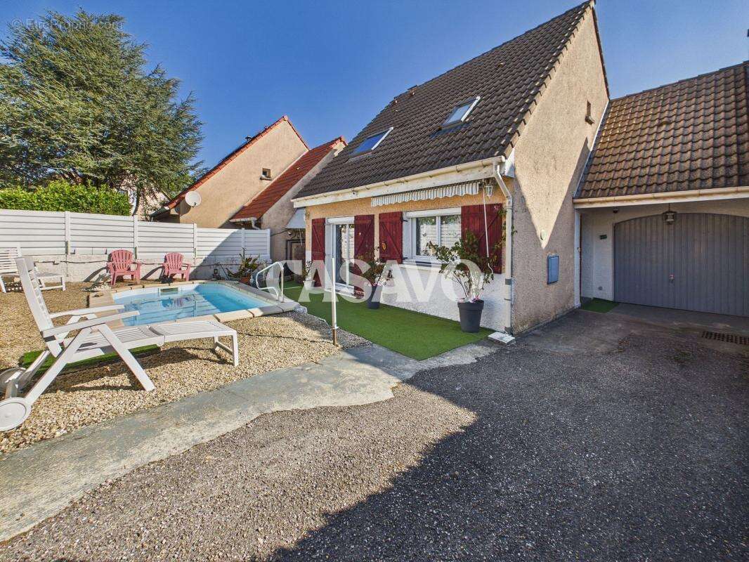 Maison à VILLEFONTAINE